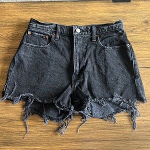 Abercrombie black high rise mom short (Curve Love)